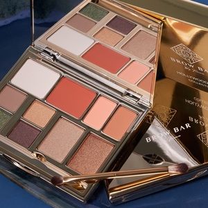 Brow bar by Reema’s Hollywood Icon face kit